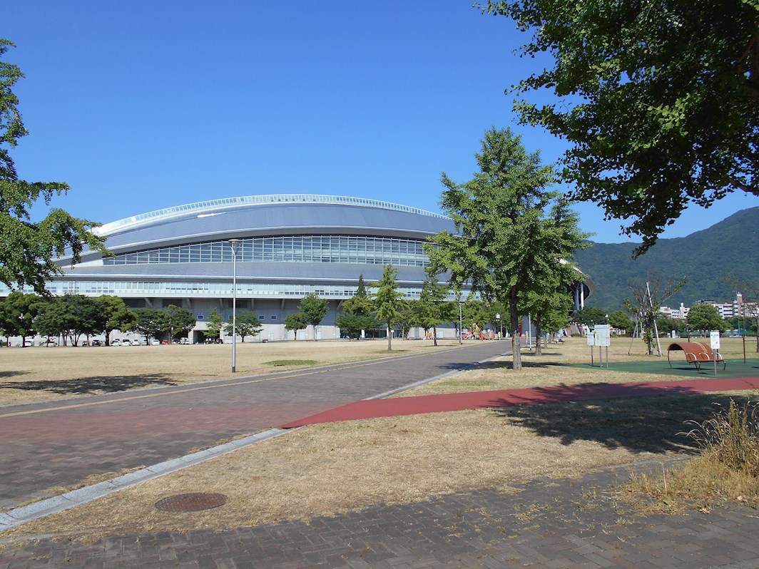 公園：三萩野公園　700m