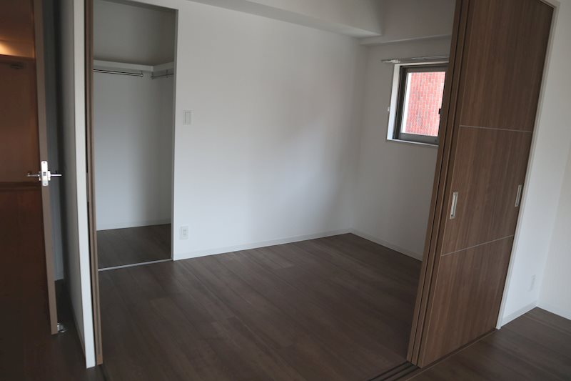 リビングに接した洋室。