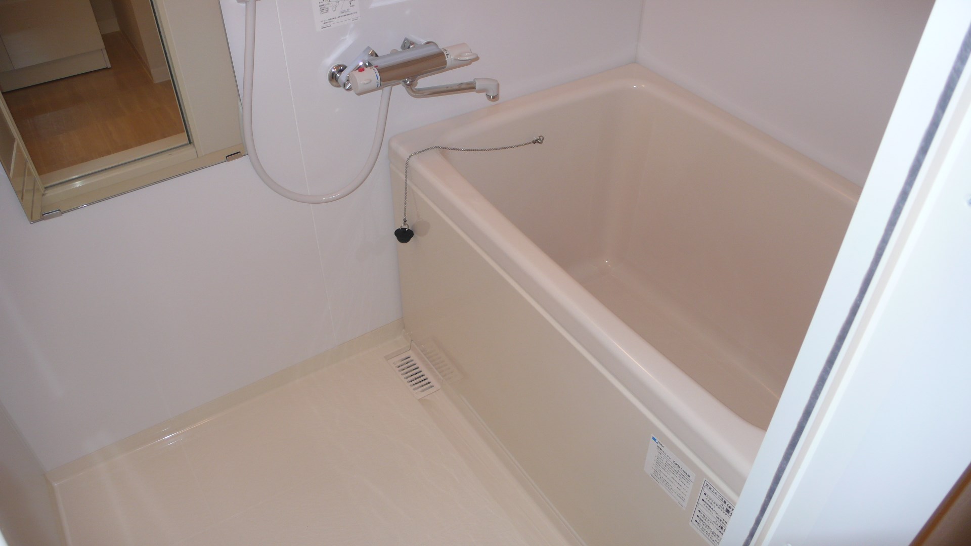 清潔感のある浴室です