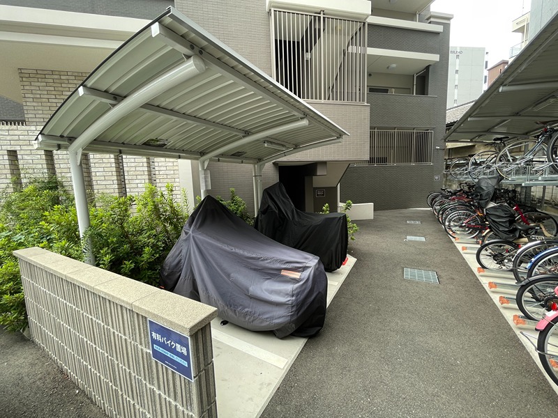 バイク置き場
