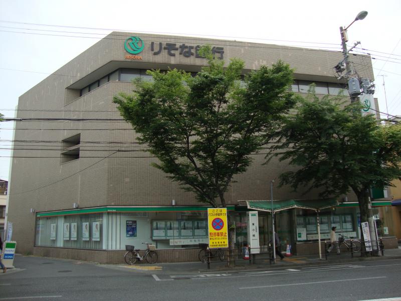 銀行：りそな銀行 鶴橋支店　358m