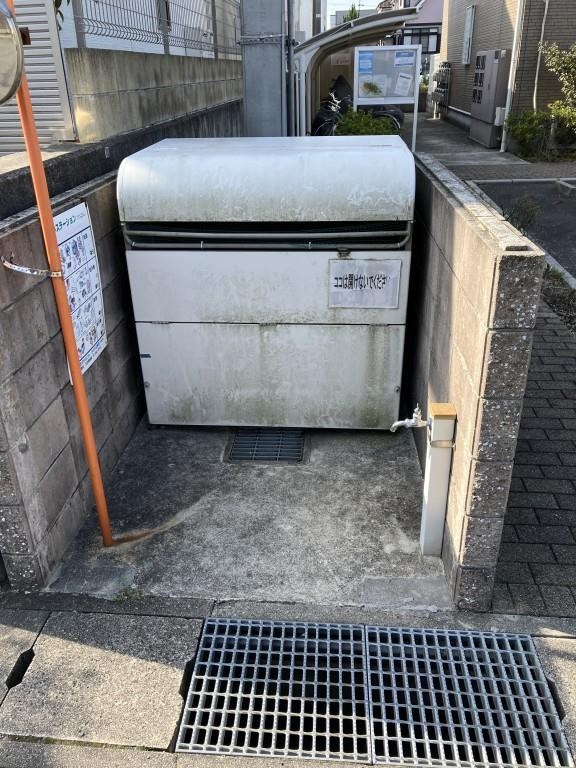ゴミ置き場