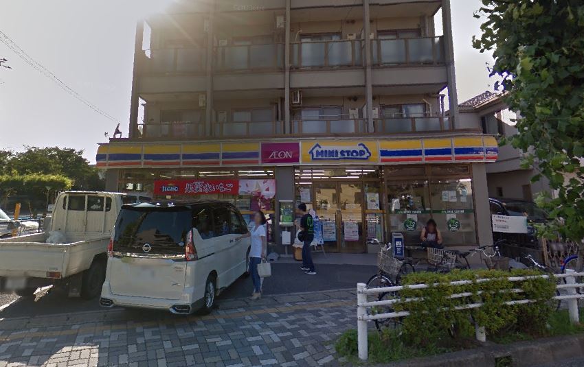 コンビ二：ﾐﾆｽﾄｯﾌﾟ 堀江4丁目店　408m