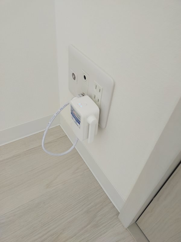 無料Wi-Fiコンセント型ルーター