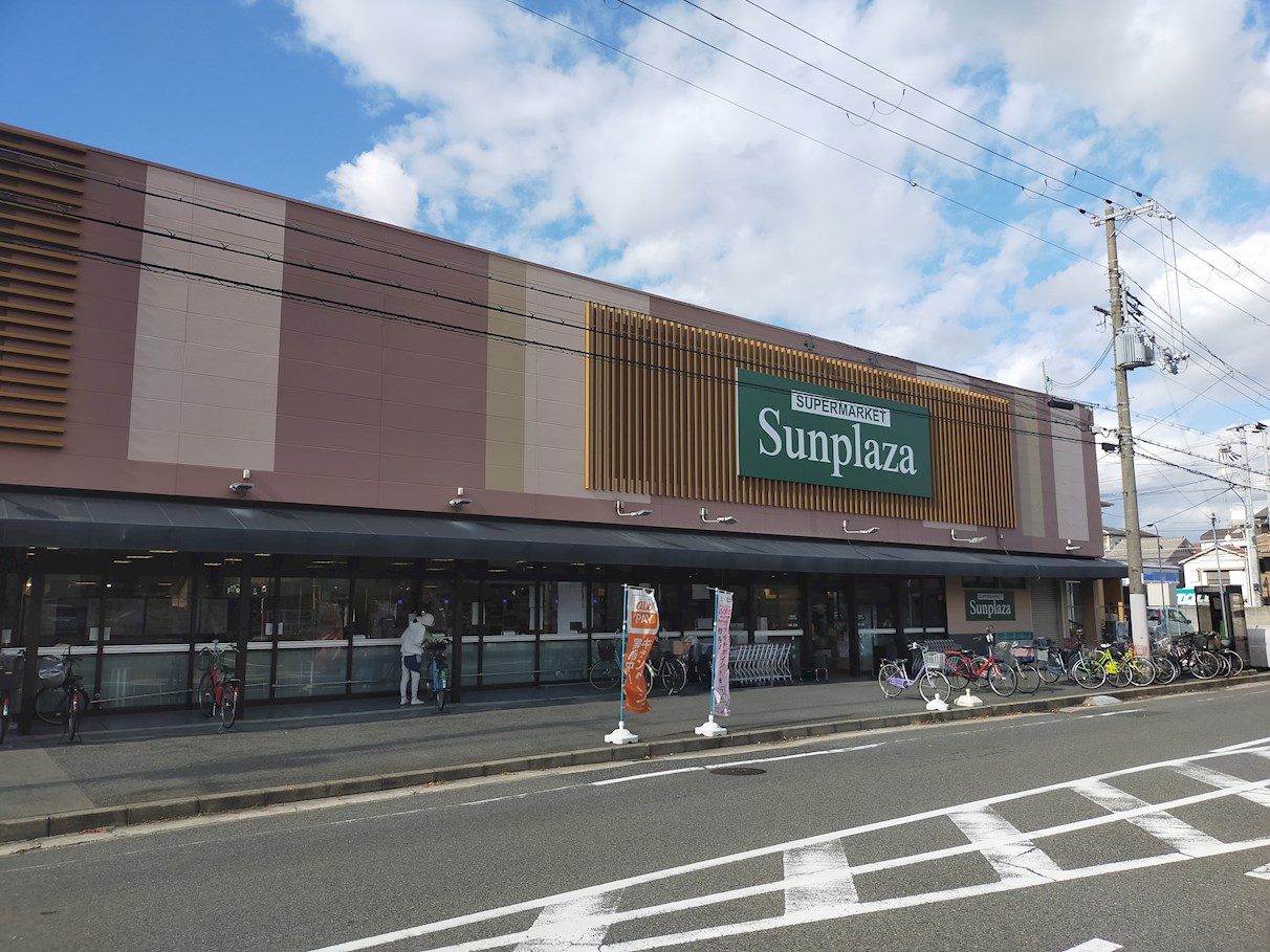 スーパー：ｻﾝﾌﾟﾗｻﾞ堺少林寺町西店　412m