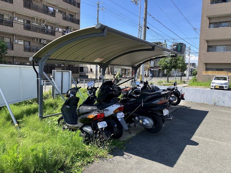 バイク置き場