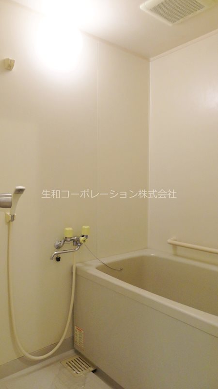 バス