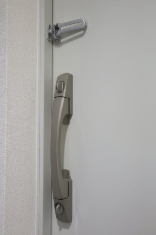 玄関ダブルロック。