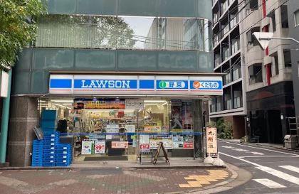 コンビ二：ﾛｰｿﾝ 日本橋箱崎店　52m