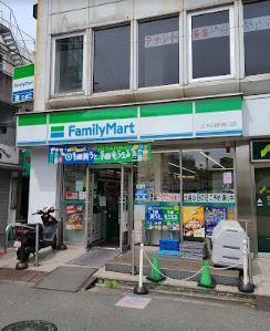 コンビ二：ﾌｧﾐﾘｰﾏｰﾄ 江古田駅南口店　446m